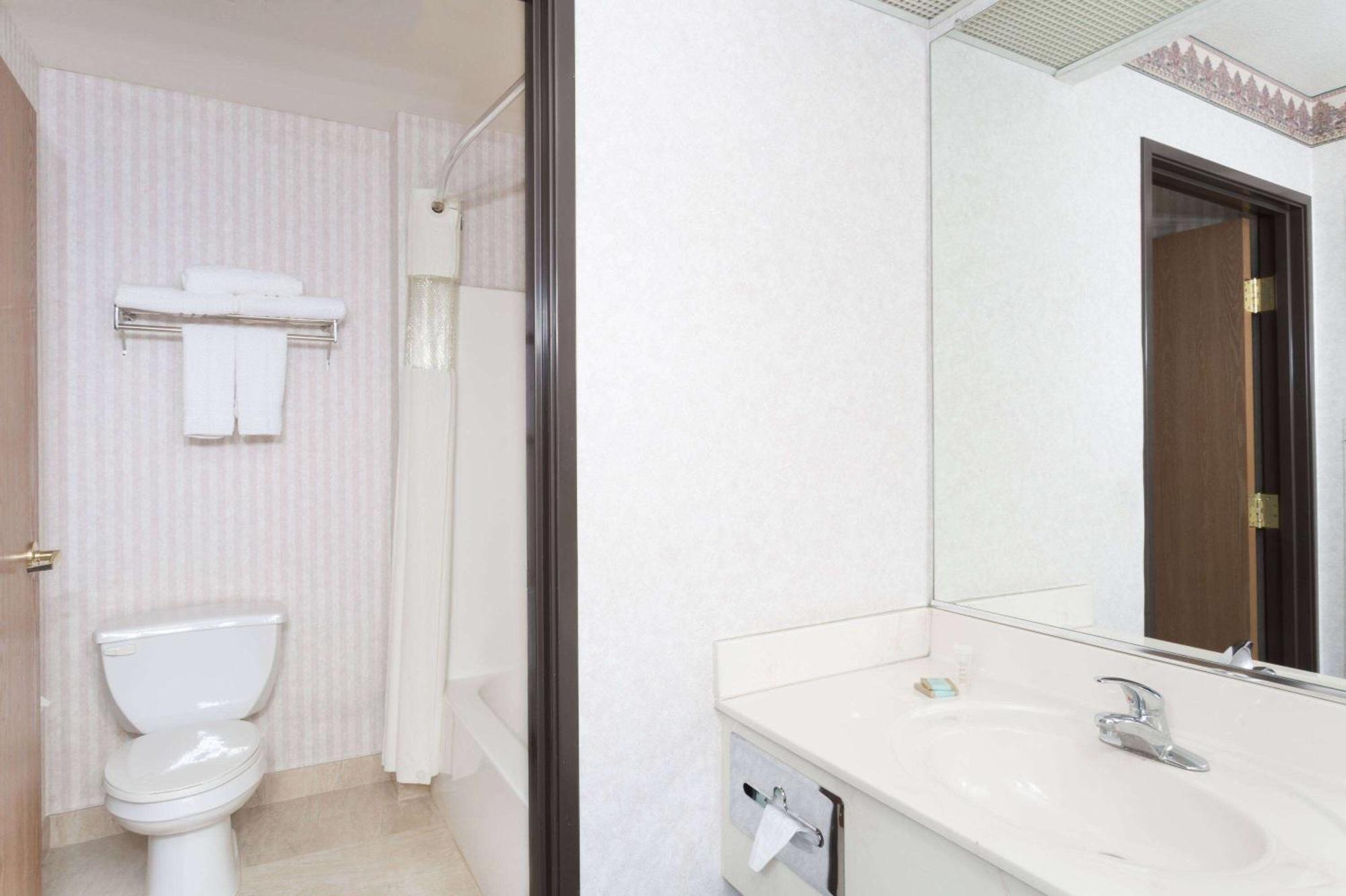 Days Inn By Wyndham Phoenix West Luaran gambar
